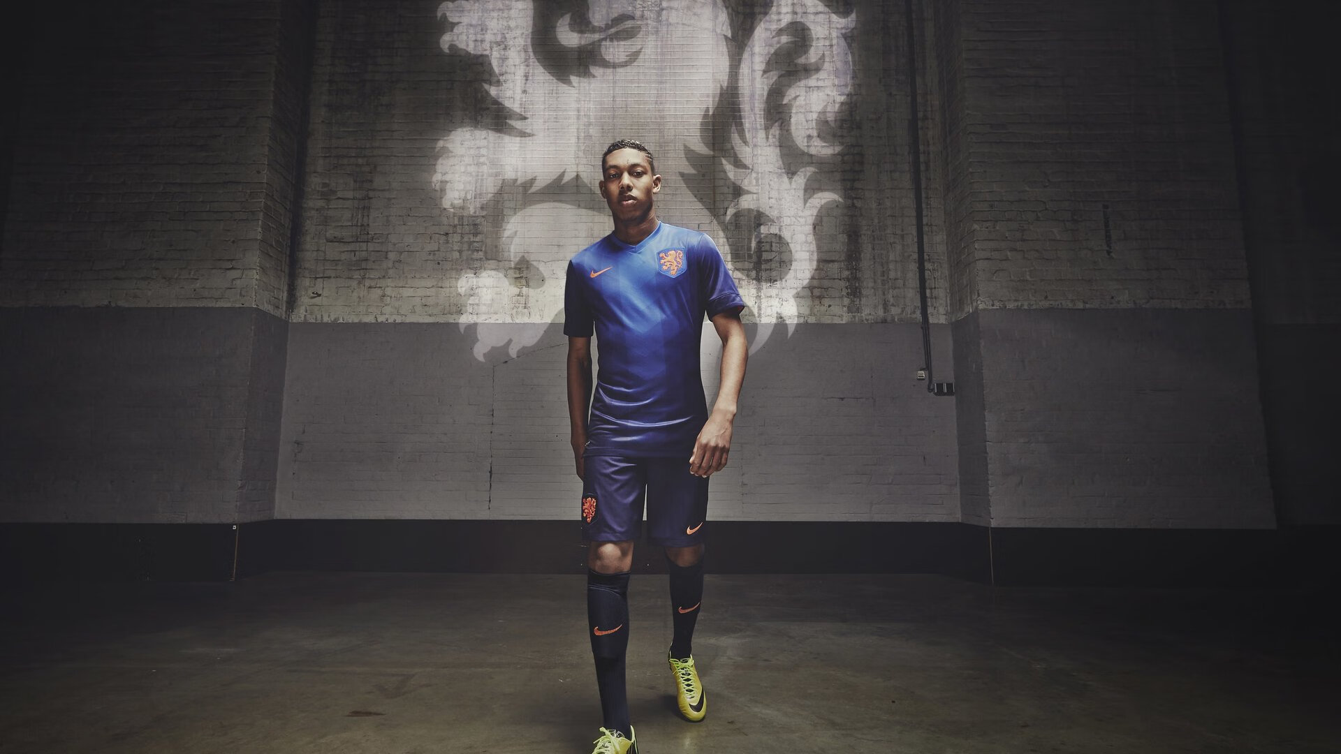 冰与火的交响，当冰岛对阵莱比锡红牛，见证格列兹曼的平凡里程碑